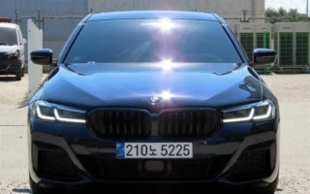 인천중고차매매사이트 5시리즈 (G30) 520i M 스포츠 매물 사진 15 - 2022/05 60,030km